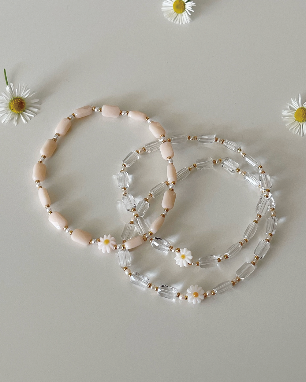 [천연자개] daisy glass bracelet (2color) 엣더룸